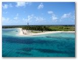 L'ile de Terre de Bas à Petite Terre vue du haut de mat d'Aliza
